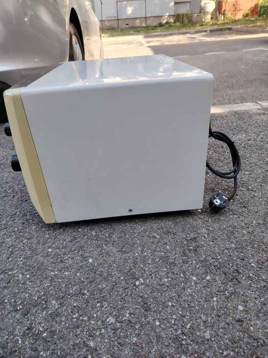 Cuptor cu microunde Electrolux , 20 L , 1000 W, Grill, Alb
