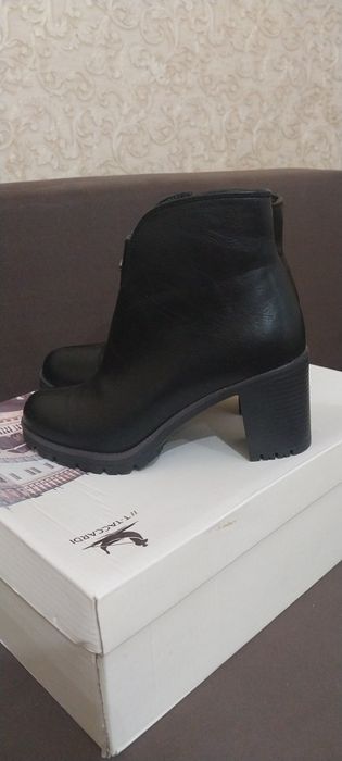 Продам ботильоны