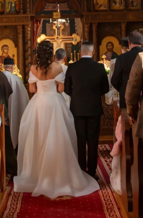 Vând Rochie de Mireasă superbă