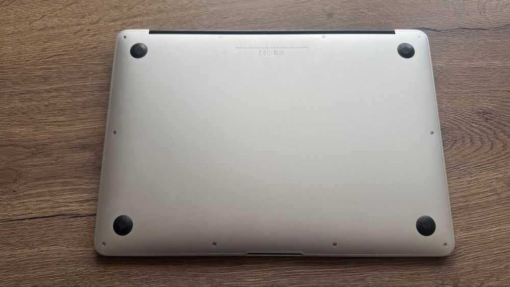 MacBook Air 7.2 перфектен