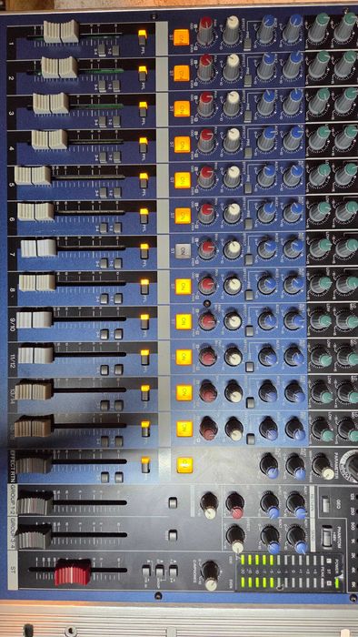 Yamaha MG16/6FX consola de mixaj