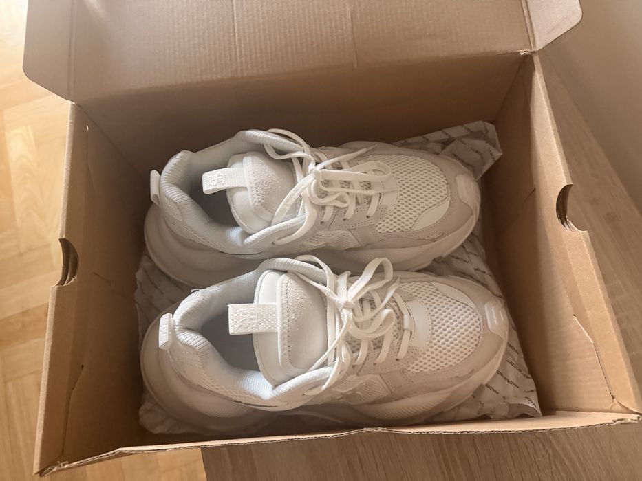 Adidasi made by society 42 white