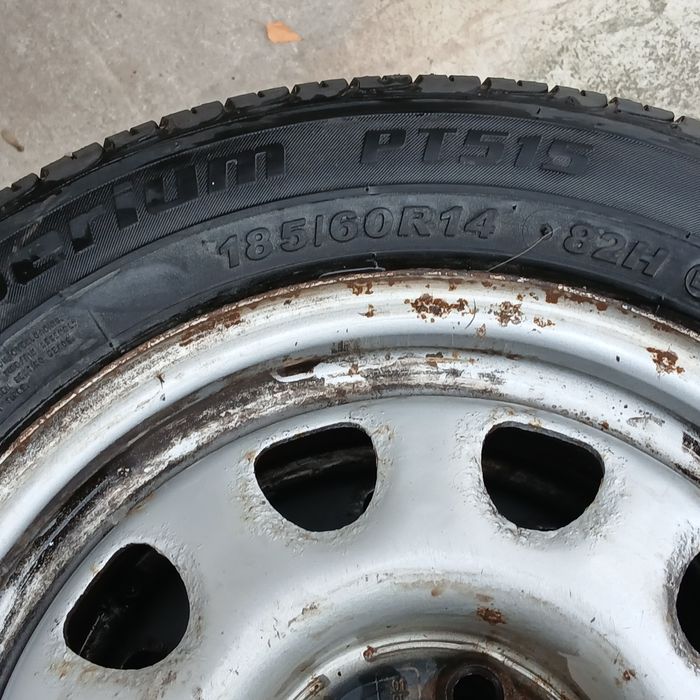 Нови гуми 185/60/14 с джанти Гаранция