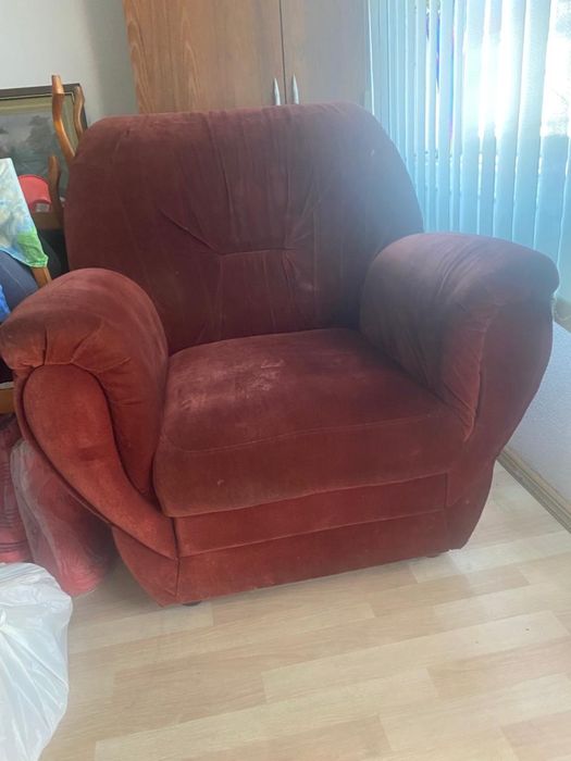 Продам диван и кресло
