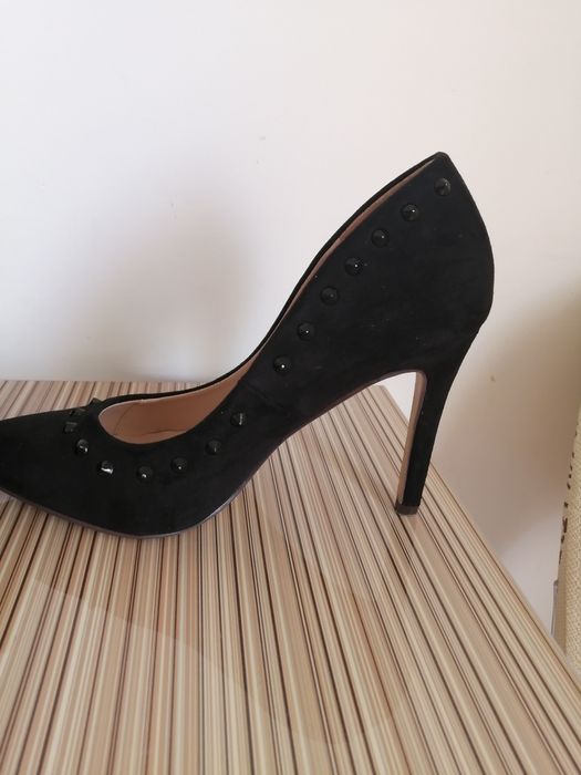 Pantofi cu tinte 38