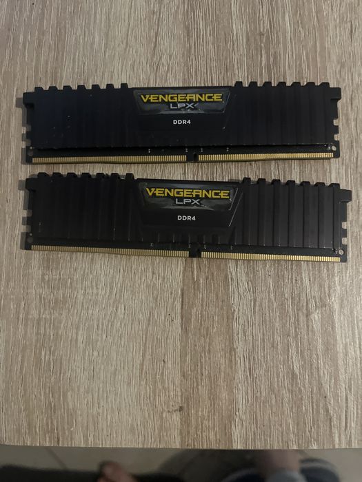 Ddr4 / 16 gb / 2x8 / 2133mhz