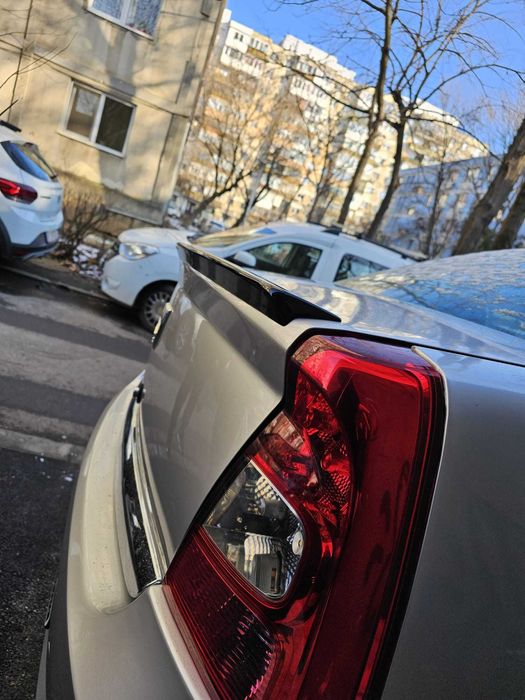 Eleron adaptabil pentru portbagaj Dacia Logan 1 facelift