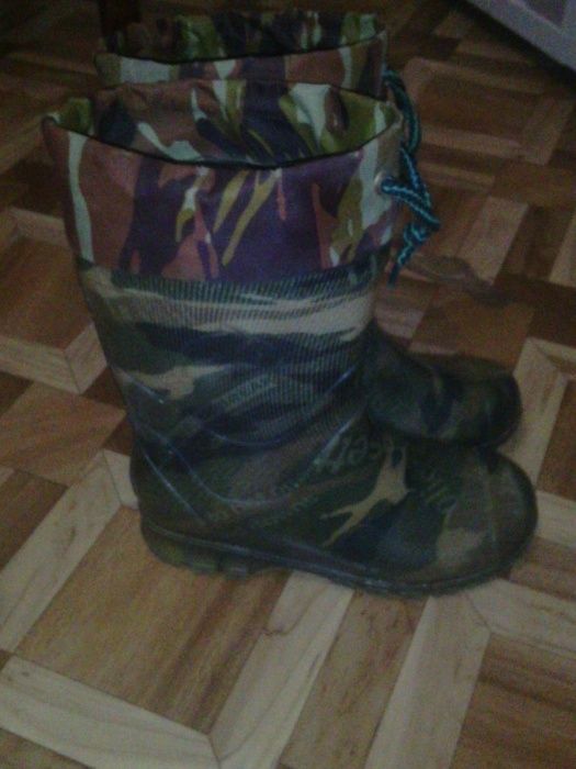 продам сапожки резиновые