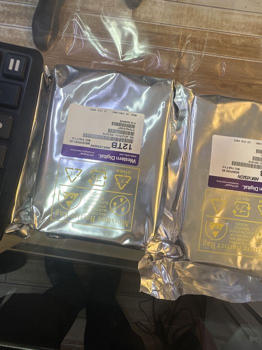 HDD.  12TB.  WD.   HikVISION