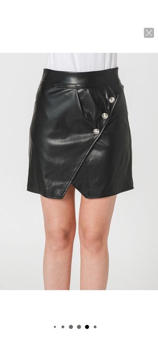 Кожена пола -guess