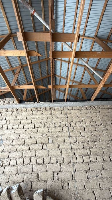 Курысыл материалдары сатылады.