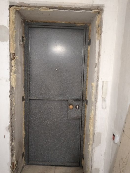 Дверь металлическая