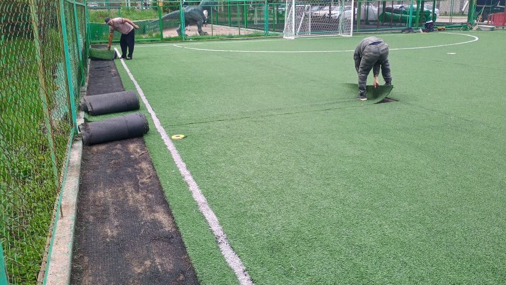 Б/У Газон с футбольного поля