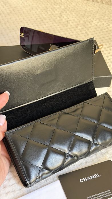 Очки от солнца Chanel