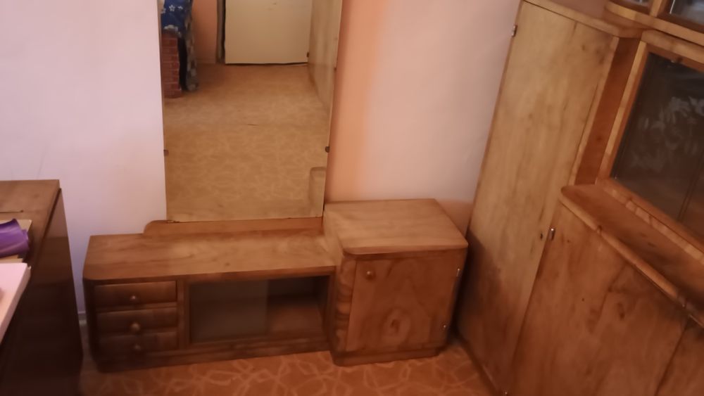 Mobilă vintage sufragerie