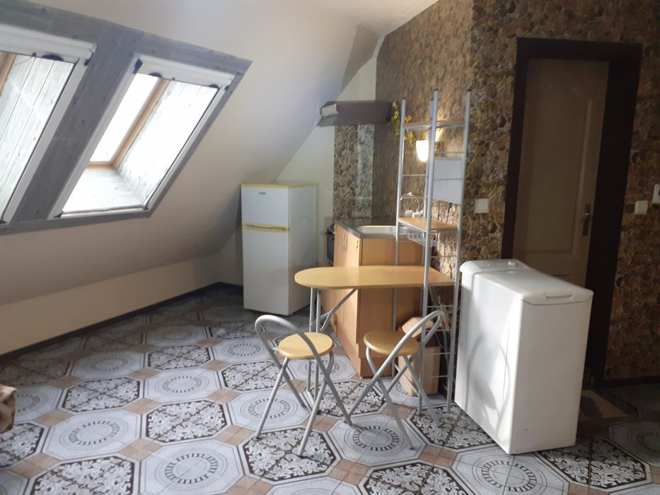 Давам студио под наем в гр. Аксаково