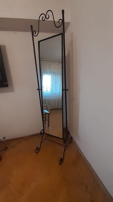 Oglinda podea, model deosebit