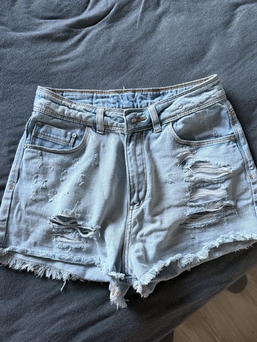 Къси панталонки Zara