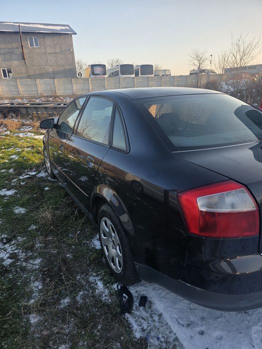 AUDI A4 2001 — imagine 4