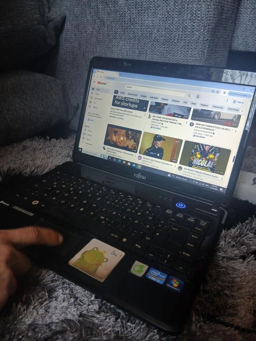 Leptop fujitsu procesor i5