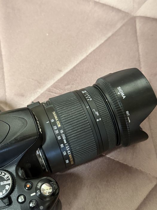 Aparat Nikon D5100 + Obiectiv Sigma 18-250mm