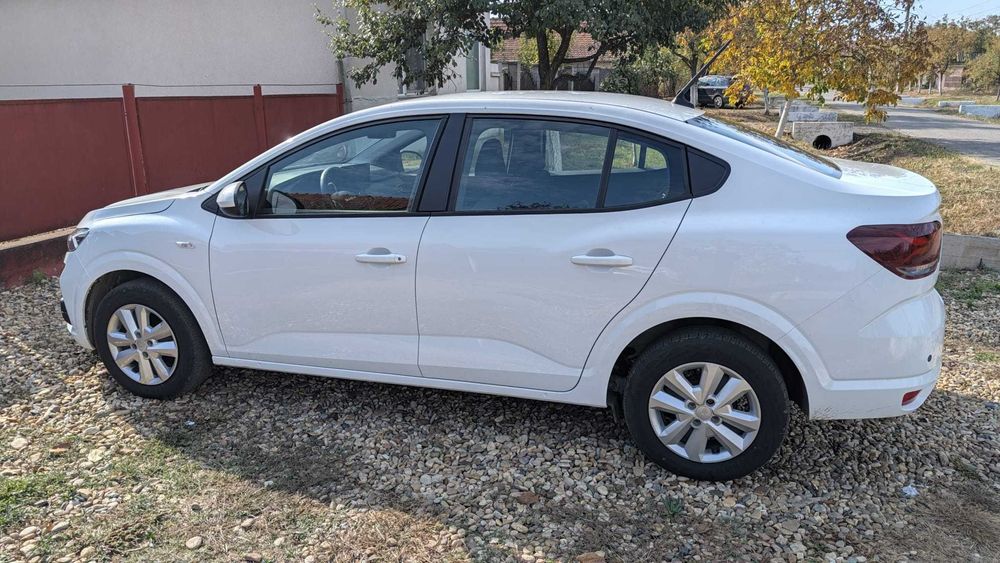 Dacia Logan III Expresion 2023, MT5