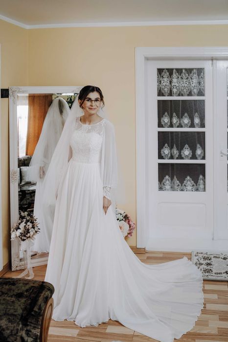 Vand rochie de mireasa