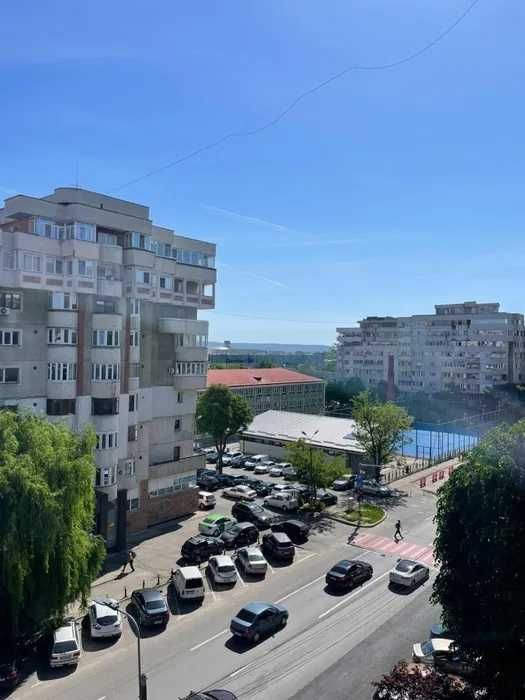 Vrei sa locuiesti  la un apartament cu 3 camere langa Arges Mall?