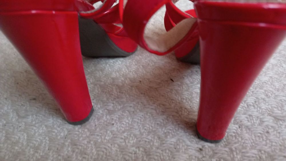 Дамски сандали от естествена кожа