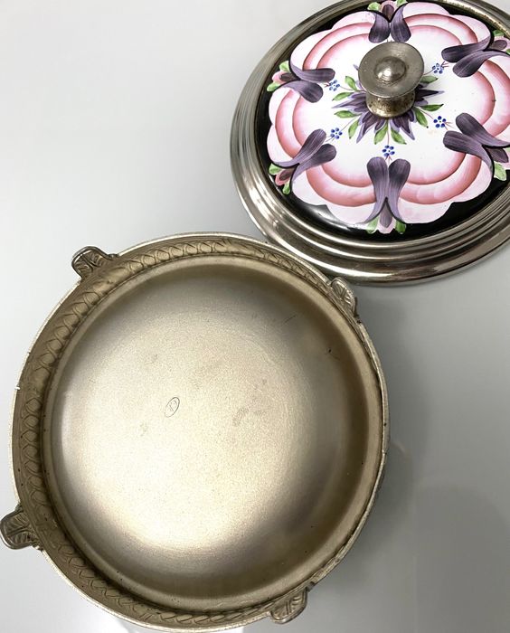 Пудреница шкатулка Ленэмальер винтаж 1950 гг ссср