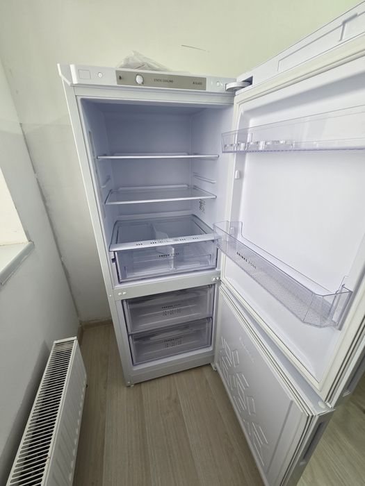 Холодильник Бирюса