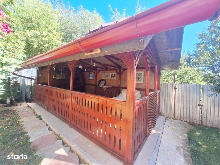 Vila 4 camere, garaj, utilată, Bacău,Cartierul CFR