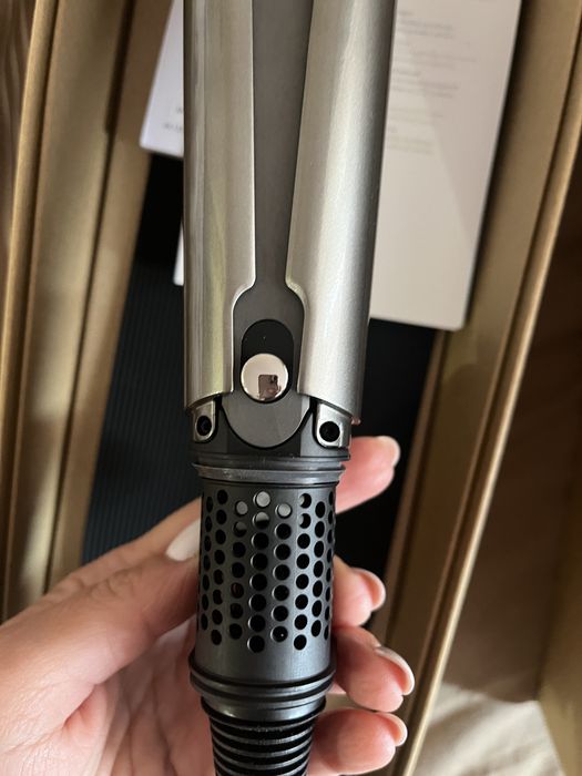 Сешоар-преса Dyson Airstrait