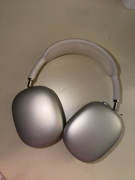 Airpods max silver 1