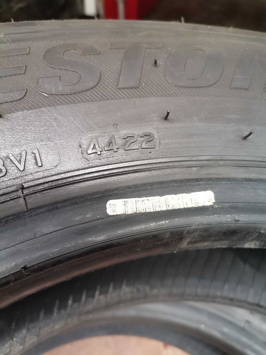 Bridgestone Duravis r660 16С Бусова гума Гумите са като нови