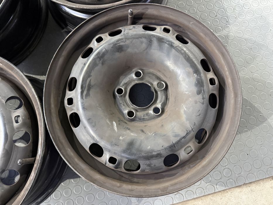 4бр. ОТЛИЧНИ 15” Железни Джанти 5х100 за -SKODA/VW/VAG- 6Jx15H2, ET43