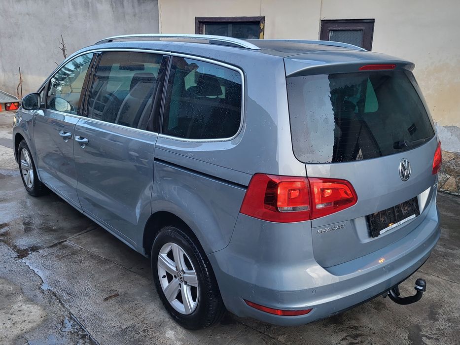 Sharan Anul 2011 Euro 5 Led Xenon 140cp Carlig Incalzire scaune Comenz