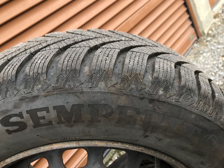 Зимни гуми с джанти 5х108,195/65R15,Пежо 308,2015г.