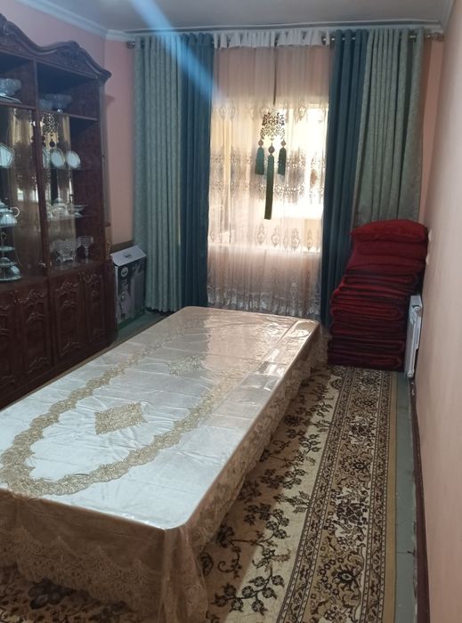 Uy sotiladi 3 xonali aranchada