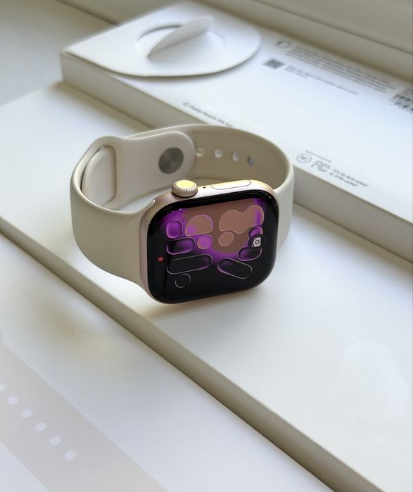 Apple iWatch 10 Gold 42mm 100%