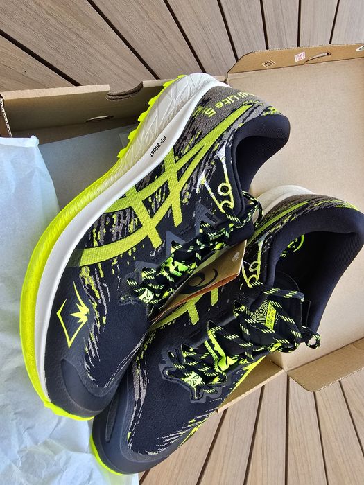 Asics Fuji lite 5 marime 44 noi