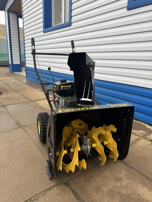 Снегоуборщик для дома и участка