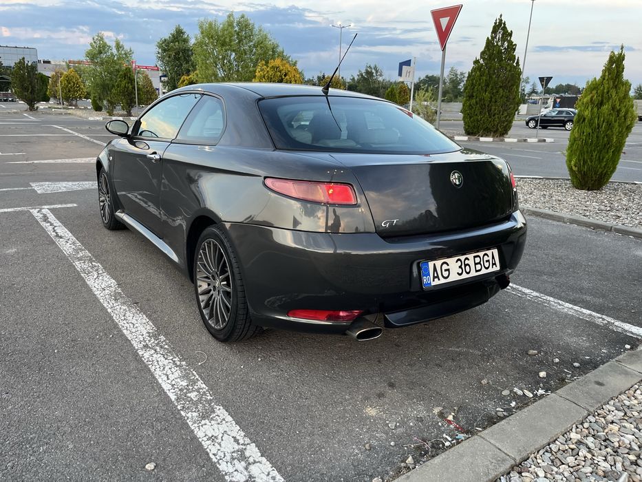 Alfa romeo Gt 2006.