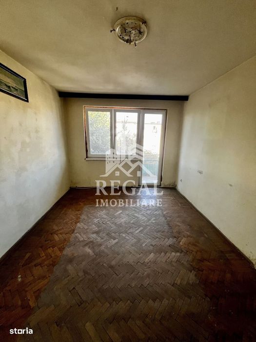 Apartament cu 2 camere și balcon mare, Micro 3 – pregătit ptr renovare — fotografia 1
