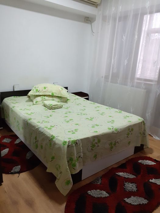 Închiriez garsoniera
