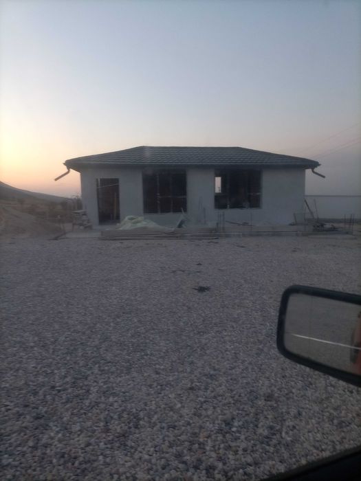 Парцел под наем.6000.квадрата.