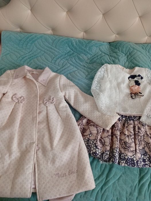 Продам платье и пальто на девочку