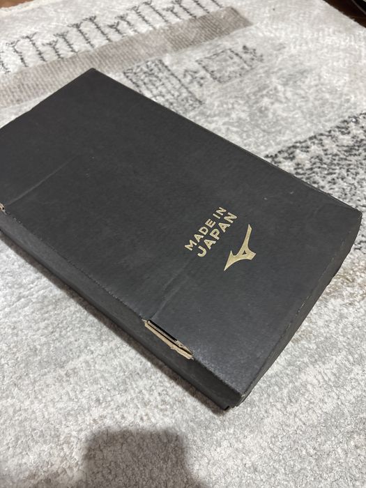 Бусты красные мизуно