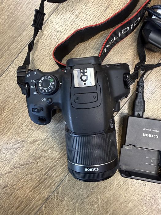 Canon eos 700d efs18-55