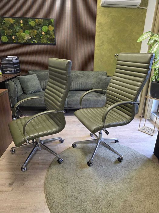 Scaune directoriale Mobexpert – 1.500 lei/buc